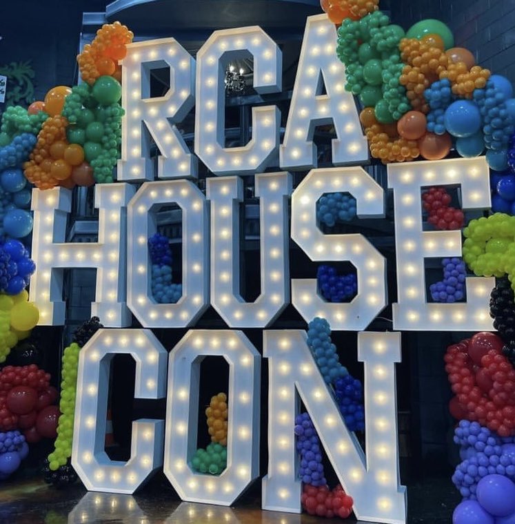 Dwan Moore-Ross tweet media