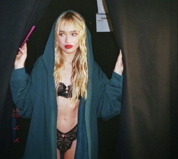 we moved on way too quickly from sabrina carpenter's fenty photoshoot