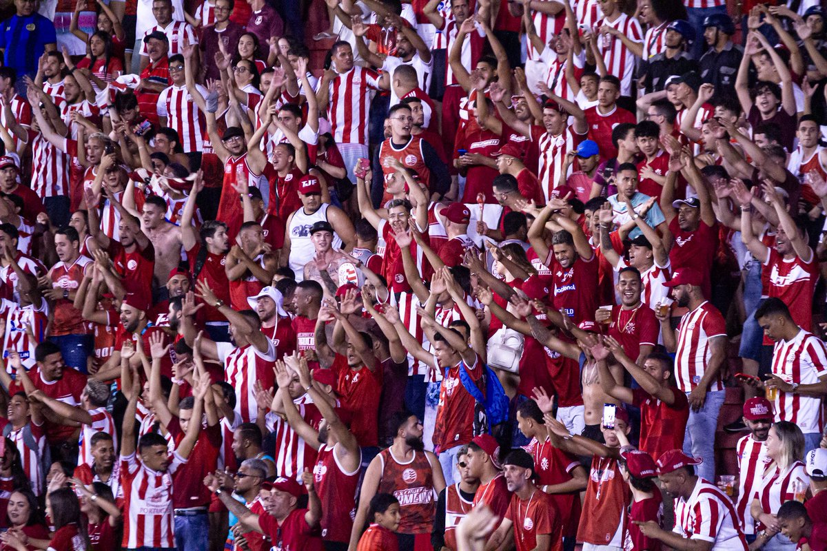 nauticope's tweet photo. EM MENOS DE 24 HORAS DE VENDAS, 4.012 ALVIRRUBROS E ALVIRRUBRAS JÁ SE GARANTIRAM NA FINAL DE DOMINGO! 

VAMOS JUNTOS DAR MAIS UM PASSO! 💥🇦🇹

📱Ingressos para sócios: https://t.co/IhSiRkOaYD
📱Ingressos para o público geral: https://t.co/eS8hsmVUD5 https://t.co/2ln2CoUlmX