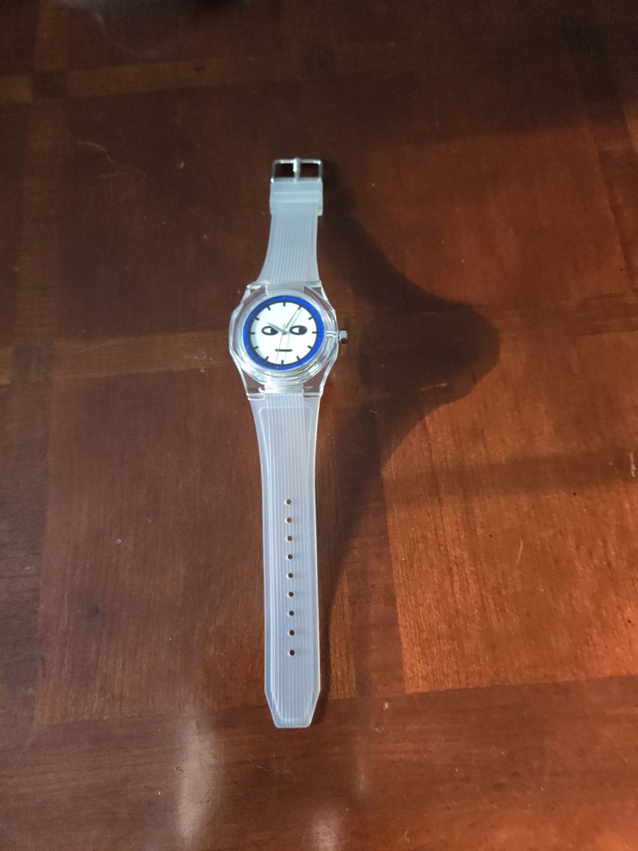 frensandmore's tweet photo. I need to give a shout-out to @itsjustion @theduragpapi and the team at @therandomsnft !  Watch just came in and it is amazing...the packaging, the quality, the whole package...   thank you for putting together such a great product!!
#stayrandom https://t.co/xlyJCLE9Ft