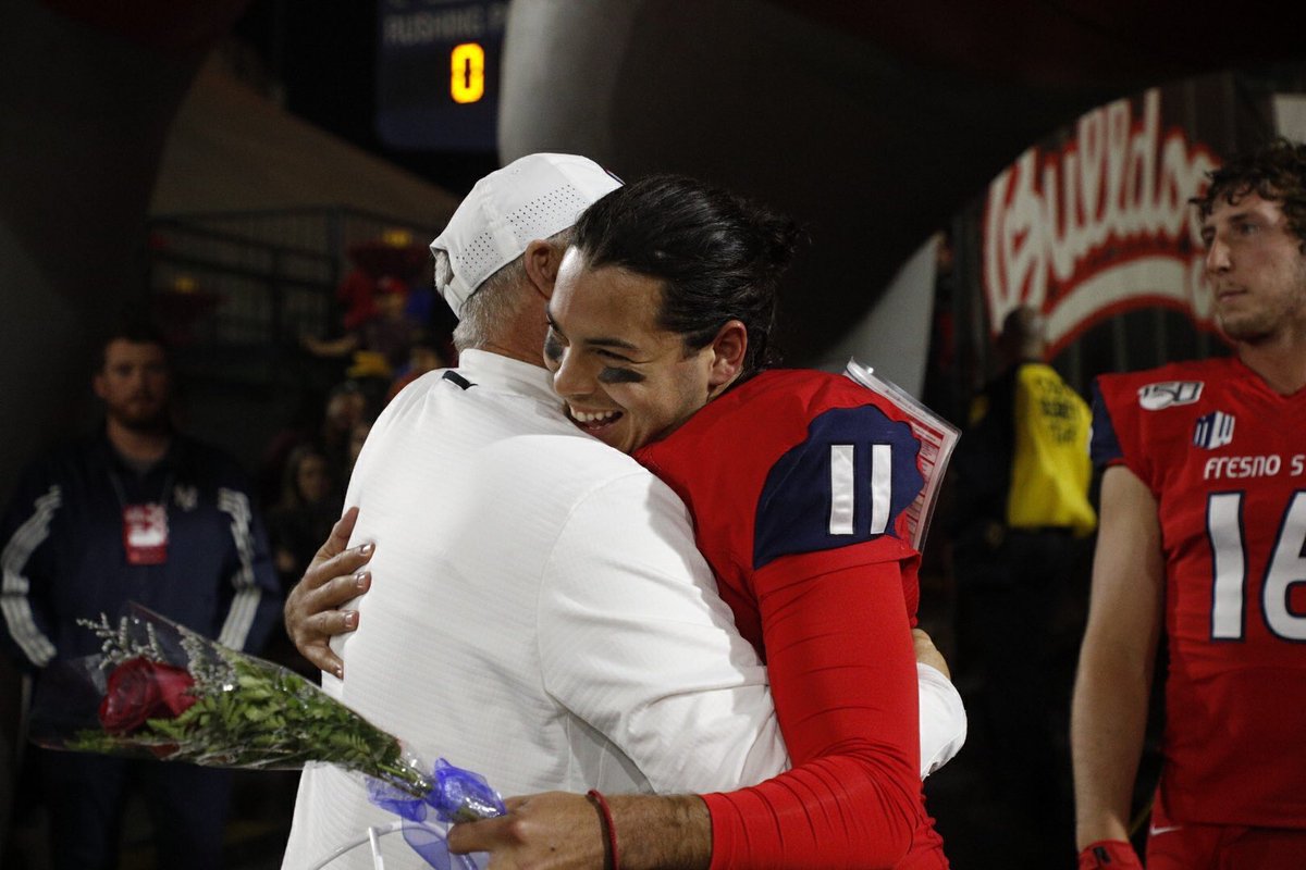 jorgereyna_11's tweet photo. Enjoy retirement Teddy!!!!🧸🍷 #QBGURU https://t.co/wsNy7OZGFF