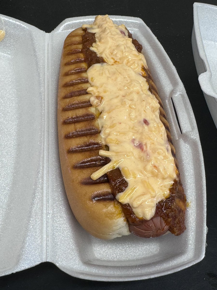 wisedrjr's tweet photo. When you work next to a new Hot Dog restaurant at lunch, you gotta give them a try. I went for the Jalapeño Popper &amp; Pimento Chili Cheese Dog. 👍🏻👍🏻 I am looking forward to trying some of their others soon. #RebelDogs https://t.co/QDfYCVMASg
