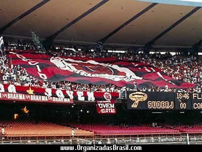 lion_mengo's tweet photo. O Flamengo é o primeiro time a:

- Ter uma torcida jovem 
- Confeccionar bandeirão
- Exibir patrocínio nos uniformes 
- Explorar uniformes 2 e 3
- Exigir cotas de tv
-Explorar marketing de redes sociais

Enquanto eles perguntam pq o Flamengo é tão grande

Nós trabalhamos pra isso https://t.co/cYFiUHEYVw