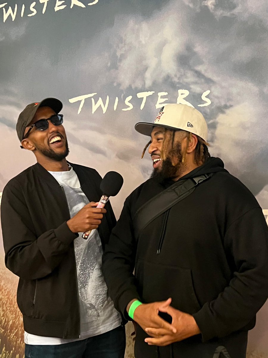 SmallTimeCritic's tweet image. Absolute pleasure to have watched @Twistersmovie tonight. Thank you @WarnerBrosUK and @UniversalPics