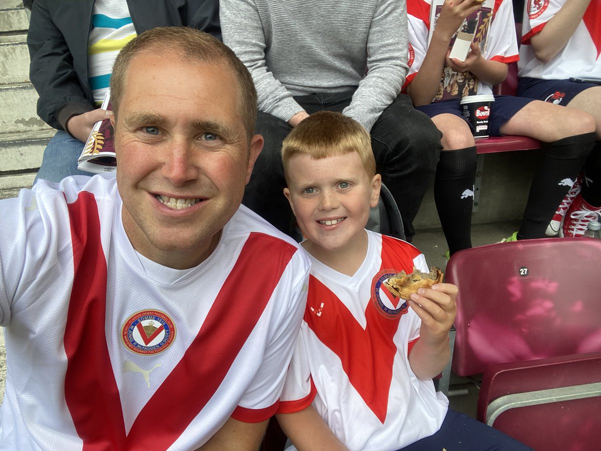 EdinburghOrient's tweet photo. ⚽️Leyton Orient match thread 2️⃣4️⃣/2️⃣5️⃣🧵

😀Match1️⃣ 
🏴󠁧󠁢󠁳󠁣󠁴󠁿 @JamTarts🆚@leytonorientfc 🏴󠁧󠁢󠁥󠁮󠁧󠁿
🏆Pre Season - Hearts 150th Memorial Match
📆Saturday 13th July 
🏟️ @TynecastlePark_ 
🚆@ScotRail to @NetworkRailEDB 
🛣️ 1️⃣4️⃣Miles
☁️ 1️⃣4️⃣Celsius 
🥅 #HMFC 1️⃣ - 2️⃣ #LOFC https://t.co/F7AB6Ew498
