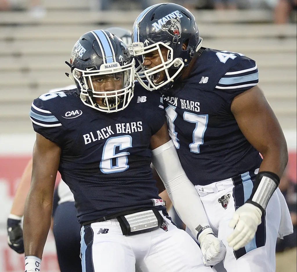 I am grateful to announce that I am committed to the University of Maine! 🐻

Thank you to all the coaches for this opportunity I can’t wait to get to work! 
<a href="/CoachStevensFB/">Jordan Stevens</a> <a href="/Coach_DiMeo/">Umberto Di Meo</a> <a href="/Coach_SCarey/">Spencer Carey</a> <a href="/BlackBearsFB/">Maine Football</a>