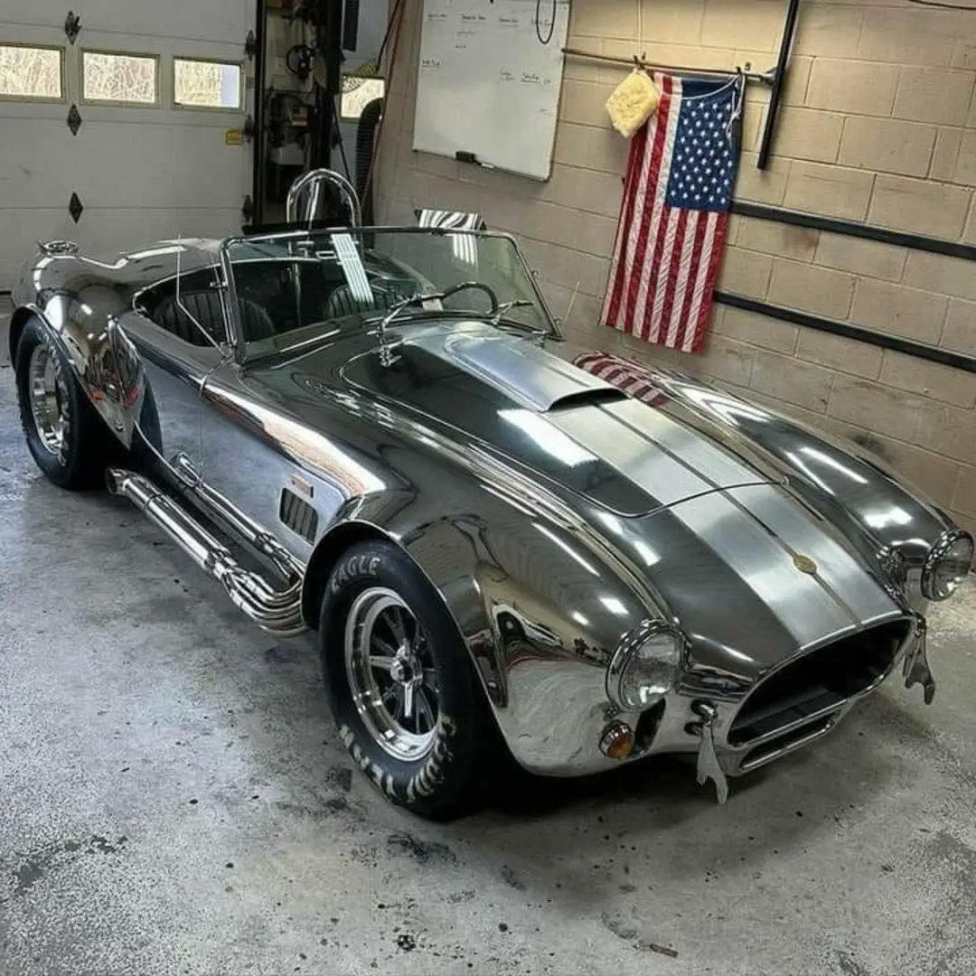Mopar_Logic's tweet photo. Shelby Cobra https://t.co/dNo2lK8LeL