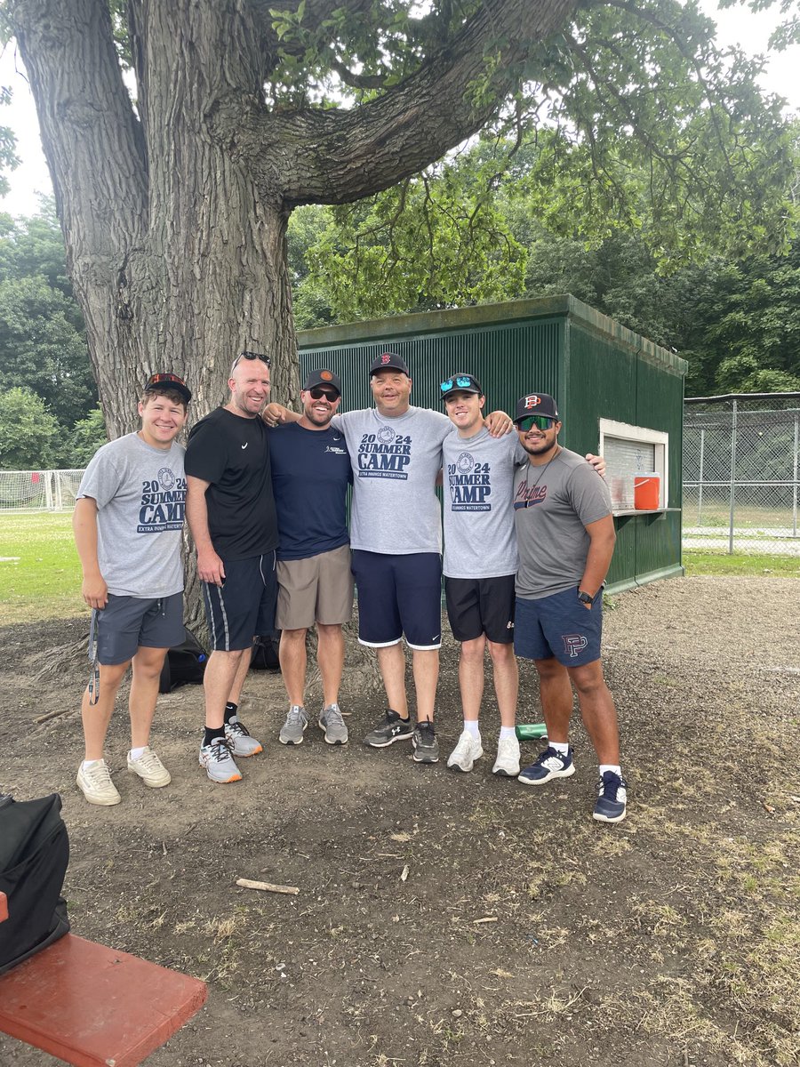 BillyP325's tweet image. Baseball camp legends!!! ⁦@Extrainningswa1⁩ Another great day today. Some of the best people I know in this picture. 
#turntwo
#whoisondeck