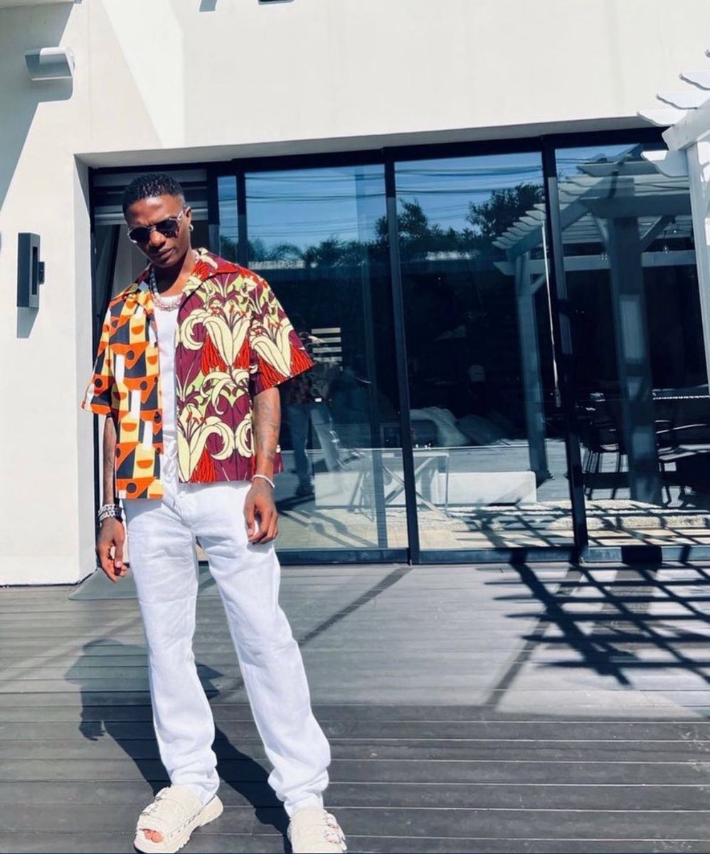 honest30bgfan_'s tweet image. I need 2 thousand Wizkid fc to wish Wizkid a happy birthday under this post 🦅❤️