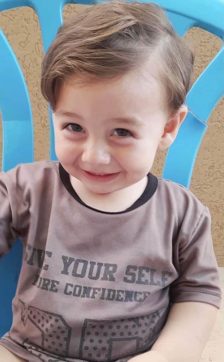 هذا الوسيم سند ، فجروه بطن من المتفجرات.
طن من المتفجرات علي هذا الحجم .