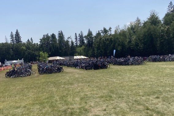 WpgBikeRacks's tweet photo. Wpg Bike Rack SUMMER SPECIAL: Folk Fest. 

Good on everyone who rolled on up to Bird's Hill! 

There are so many bikes that any analysis of the racks themselves is impossible! https://t.co/PnkLNIEsjj