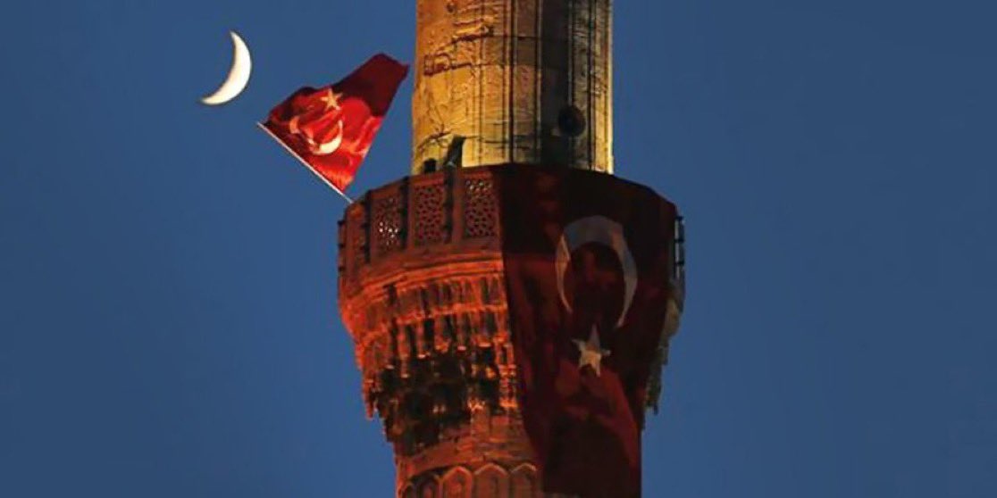 Ali420424's tweet photo. #15TemmuzuUnutmayacağız https://t.co/XtAtUauyjX