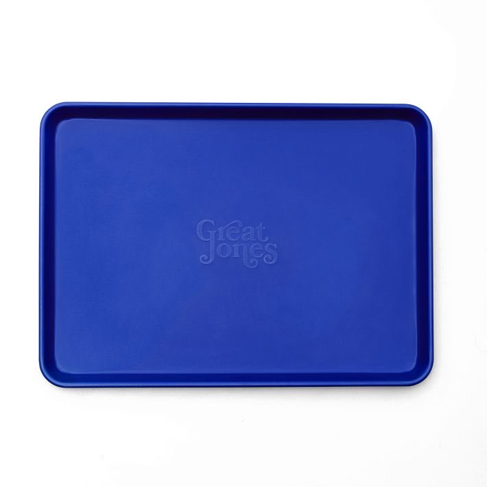 local_fruit's tweet photo. I am convinced that Great J0nes is a scam because why would you put a complicated beveled design in the middle of your nonstick coated sheet pan?? https://t.co/DY2sQ1P0VH