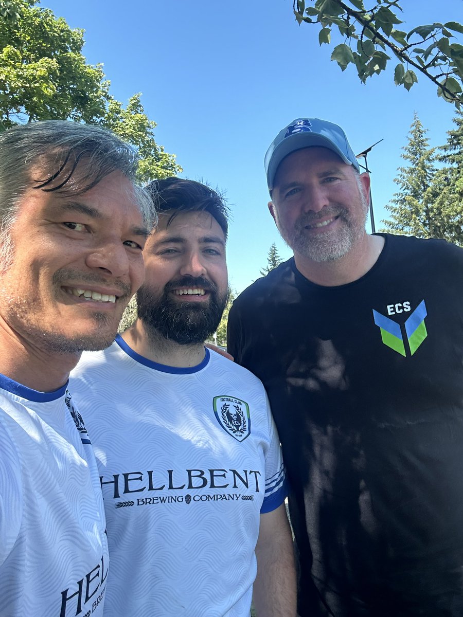 ECS_FC's tweet photo. SUPER SUNDAY!! 

We have a wonderful community and teammates who love to play for each other for 15 years strong!
Results:
FC Black 0 : One Touchables 1
FC Yesler 3 : ECS FC Blue 0
FC Columbia 0 : Sunday Scaries 1
FC Shale 9(!!) : Push FC Black 3

Markus Luke
ECS FC Director https://t.co/bDLp8X5xvG