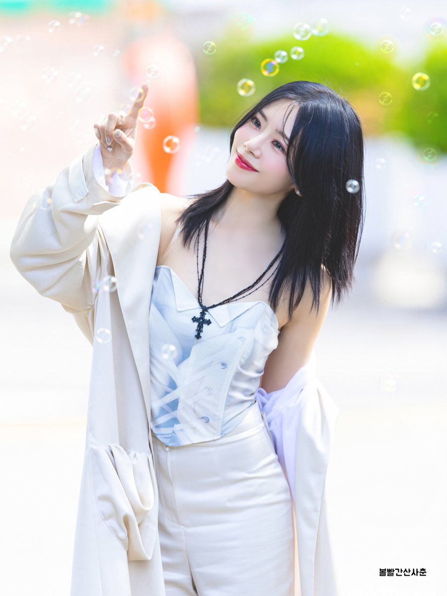 240714 드림캐쳐 (Dream Catcher) 지유 (JiU) - 인기가요 미니 팬미팅 (Fan Meeting)  

sansachoon.tistory.com/193

#드림캐쳐 #지유 
#DreamCatcher #JiU 
#인가 #미팬

<a href="/hf_dreamcatcher/">드림캐쳐 Dreamcatcher</a>