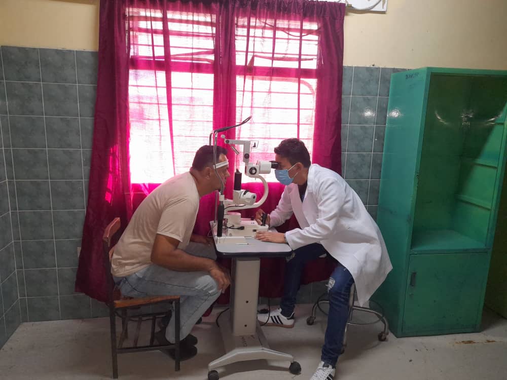 cubacooperaven's tweet photo. Servicio de Oftalmología en la atención al paciente venezolano, CDI fronterizo Pedro María Ureña, Municipio Ureña, Estado Tachira #CubaPorLaVida https://t.co/PbQdTq9ven
