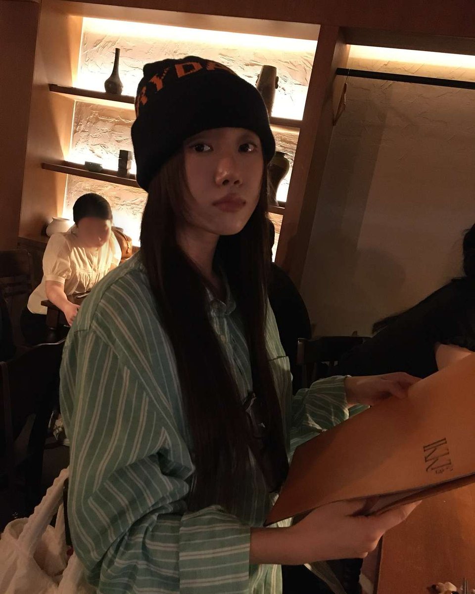 DearsWorldwide's tweet photo. [INSTAGRAM]

Gaeul / https://t.co/ZM2zyZNyNF.eul
전수원씨🖤

(1/3) https://t.co/XhXfKxOkkC