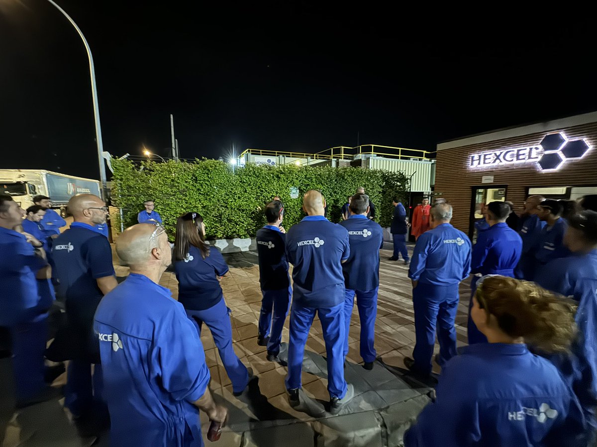 Hexcomite's tweet photo. GRACIAS! 

Gracias a tod@s l@s compañer@s del turno de noche por demostrar una vez más que los derechos no llueven del cielo sino que se defienden y pelean a diario. 

Seguimos a las 9 de la mañana con el “turno de mañana”

Que viva la lucha de la clase obrera! https://t.co/3HySPDLSdb