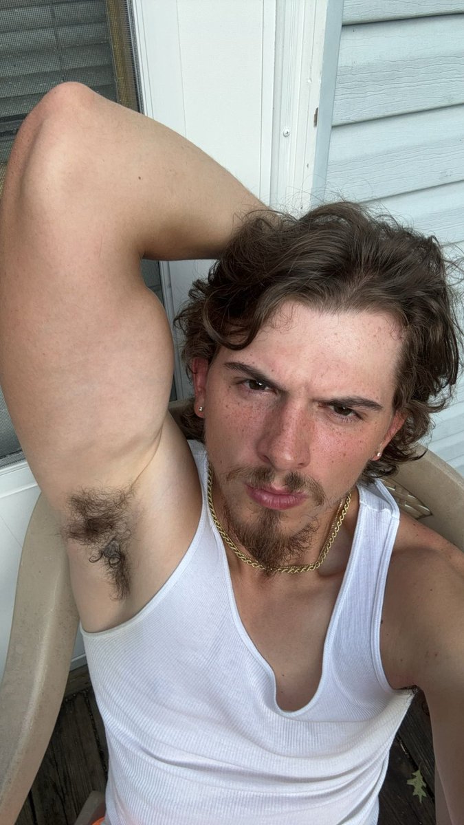 AlphaJT_'s tweet photo. get a wiff of a real alpha man https://t.co/d5Vc7Qzgbg