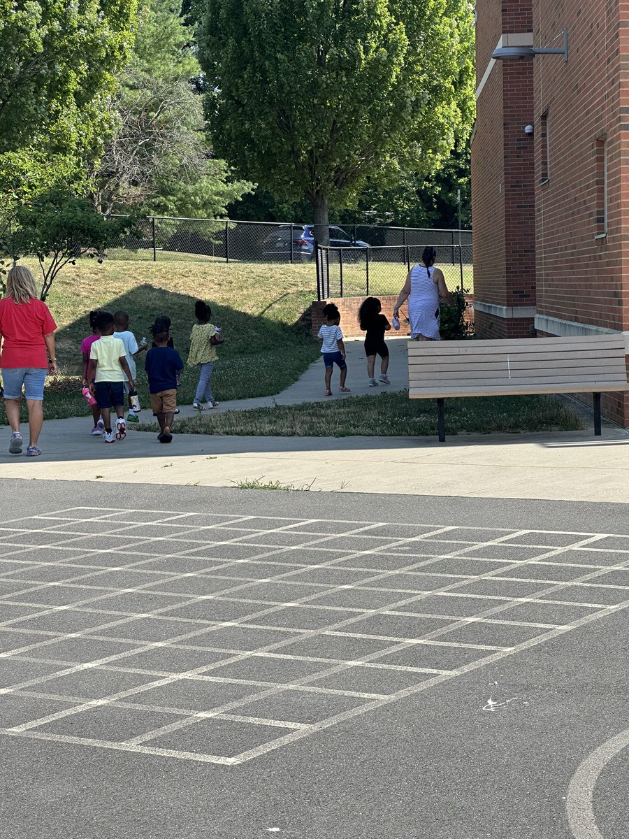 MsLoomer's tweet photo. I’m just giddy with excitement getting back to my PreK roots for the FCPS summer program “Ready for PreK”. This group of learners is not only sweet and hard working but after just day one is going to be SO ready to start their first year strong in the fall! #ecefcps https://t.co/WlomSet6WM