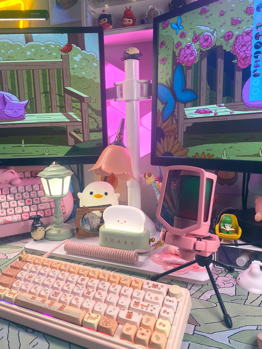 BigRainGirl's tweet photo. I just cannot get over these shots of the amazing FiFine #mic in my #setup 🥹🌸🩷 https://t.co/eU7K5ZfjQ3