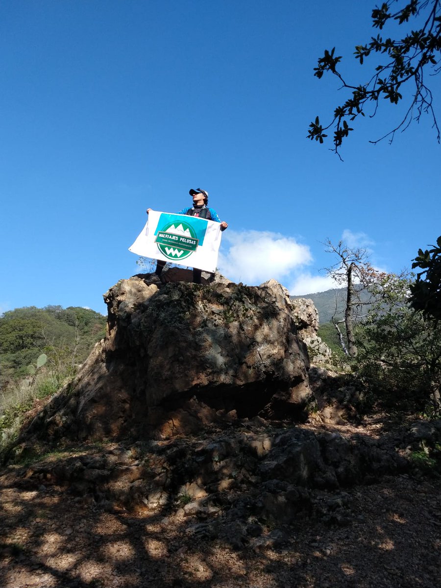 Nosoypelusa's tweet photo. Atreverse es solo el comienzo de la aventura...
#PrefieroLaMontaña #TrailLover #Ultra4eva #UltraBeast #UltraDeMente https://t.co/TrvbpOctkb