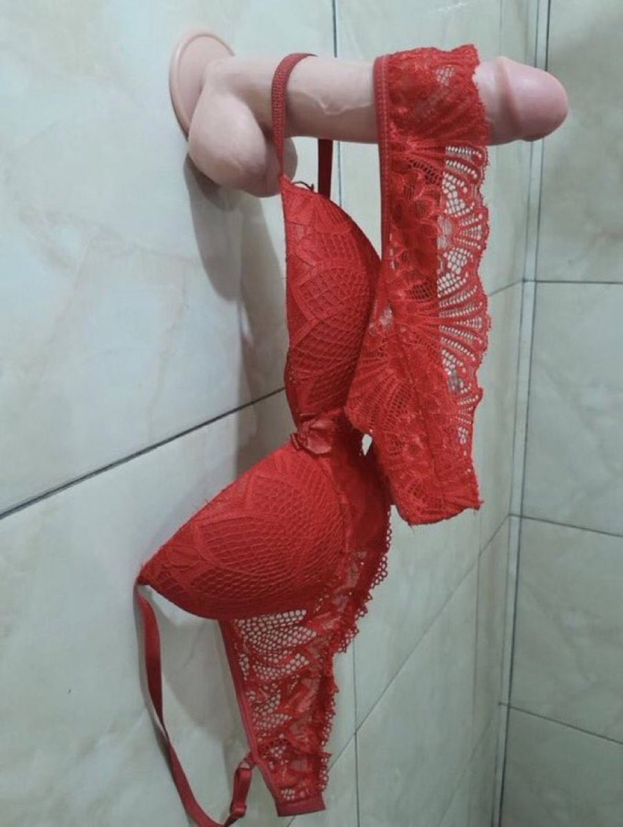 MistresCross's tweet photo. Rt and Dm for the latest sissy task https://t.co/TwV1q5zDZd