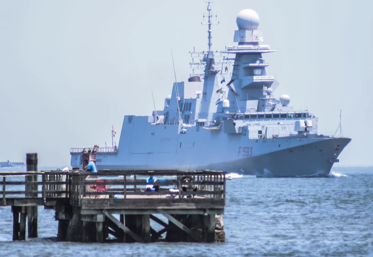 WarshipCam's tweet photo. Italian Navy Bergamini-class (FREMM) anti-submarine frigate ITS Carabiniere (F 593) coming into Norfolk, Virginia - July 15,  2024 #itscarabiniere #f593

SRC: FB- Hampton Roads &amp; Chesapeake Bay Ship Watchers https://t.co/JX27uPR59P
