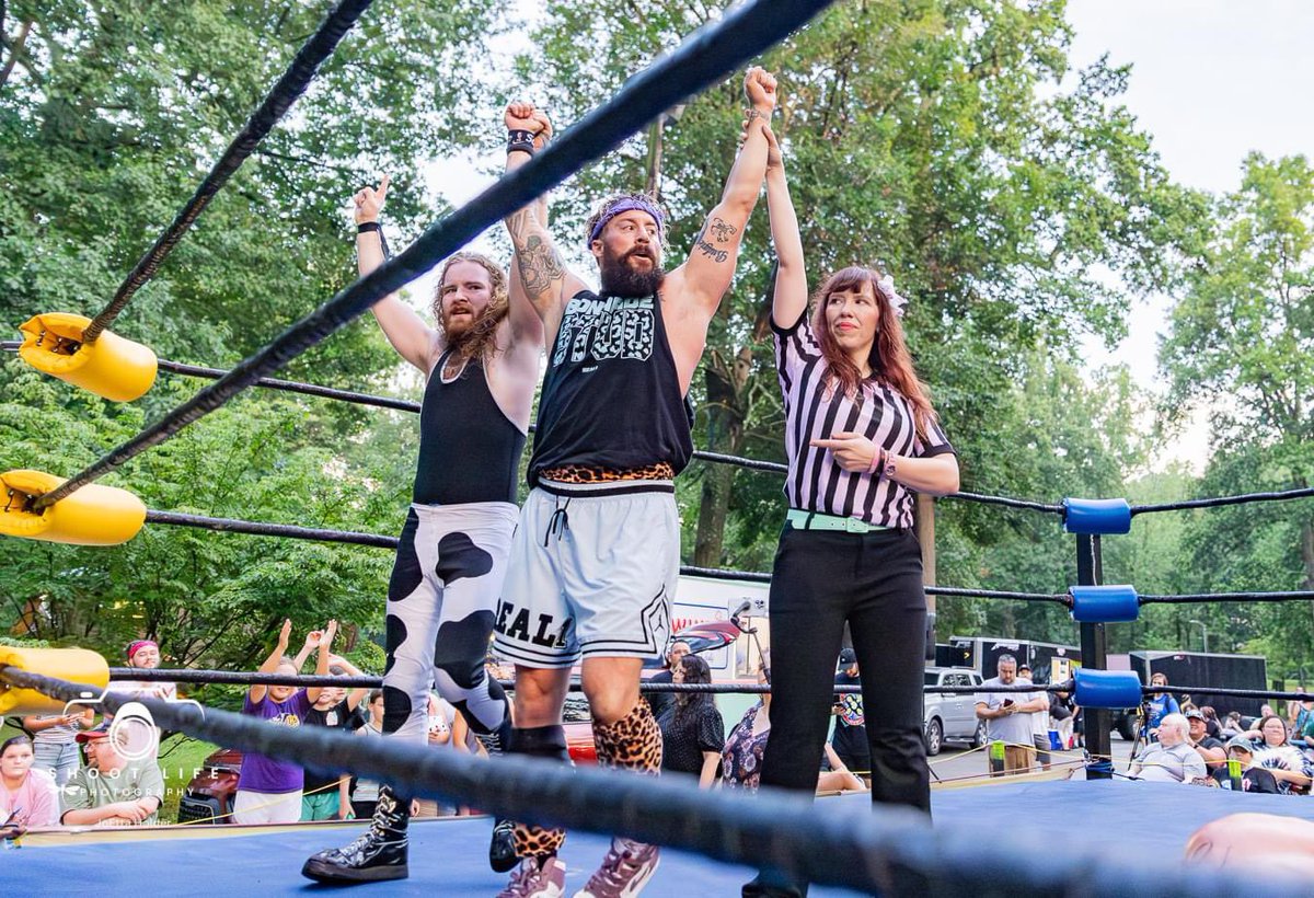 So a Cowpoke, a Certified G, and a ref walk into a bar…