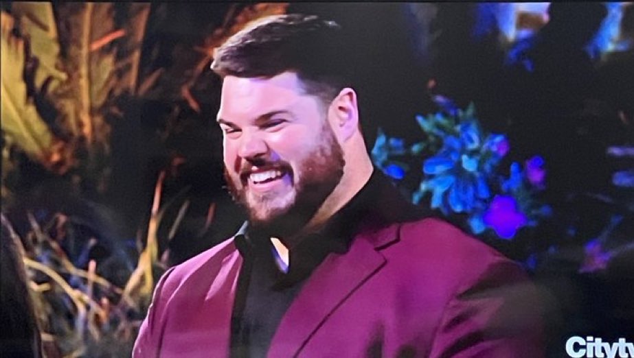 BrosWatching's tweet photo. A bunch of dudes eating Kangaroo testicles, but still not as much testosterone as this king:

#TheBachelorette #bachelornation https://t.co/xX0T6yqs1m