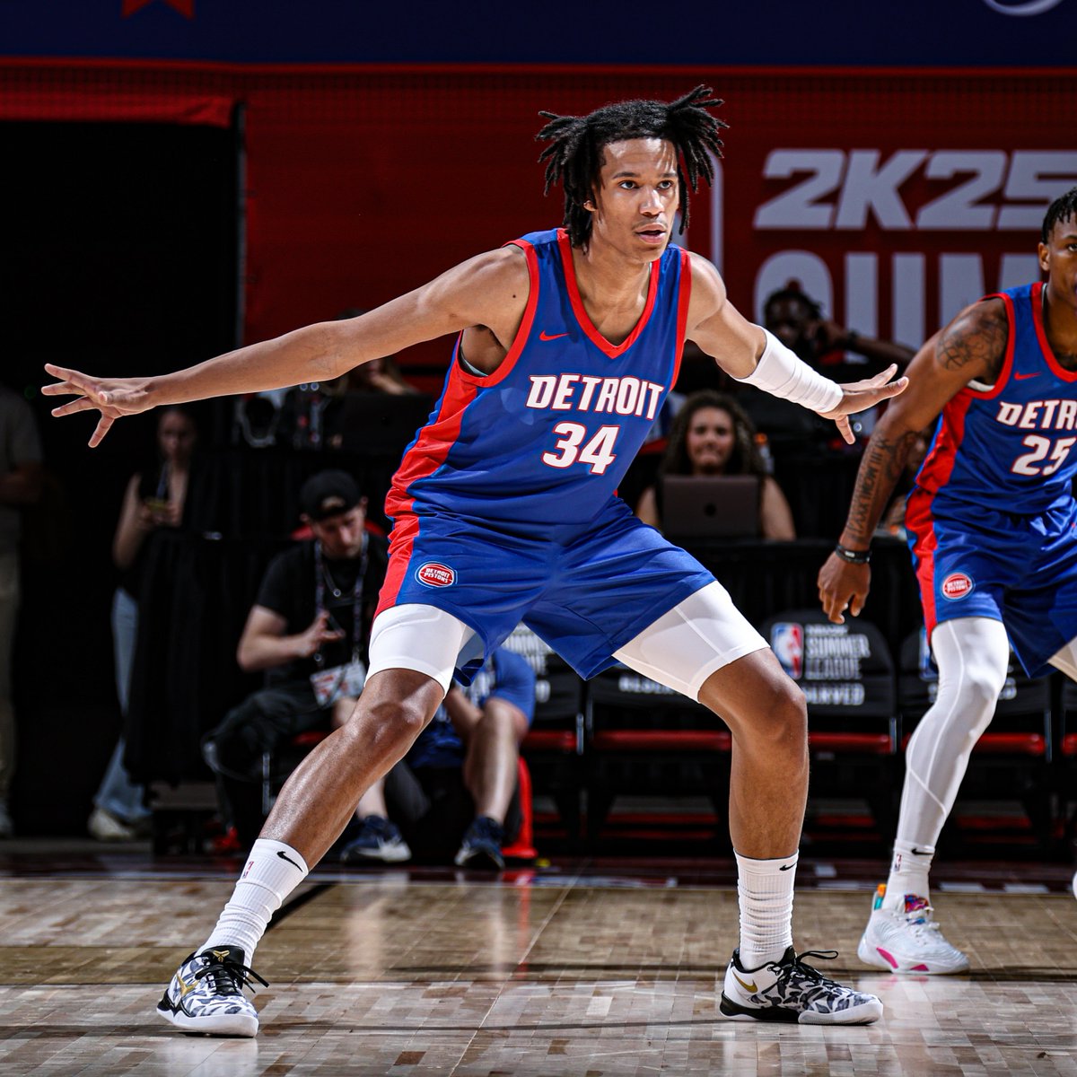 pistons_jack's tweet photo. Bobi Klintman in the win:

18 PTS | 9 REB | 3 AST | 54% FG

Continues to look like a second round steal. https://t.co/Y2eQhciBkE