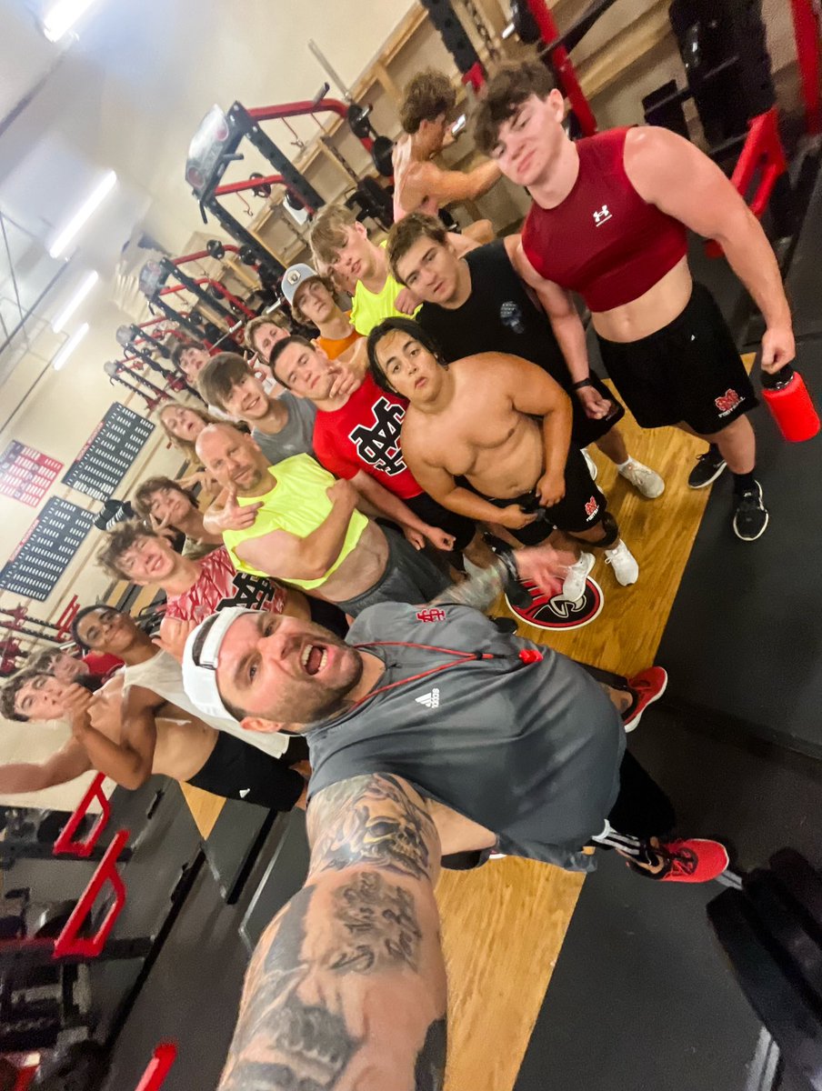 Signal Mountain Middle High School tweet media