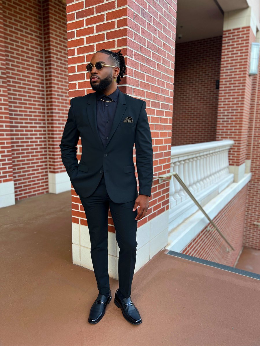 bodybycass's tweet image. 🖤🖤 #blackboyjoy #smile 

Pop out and show niggas