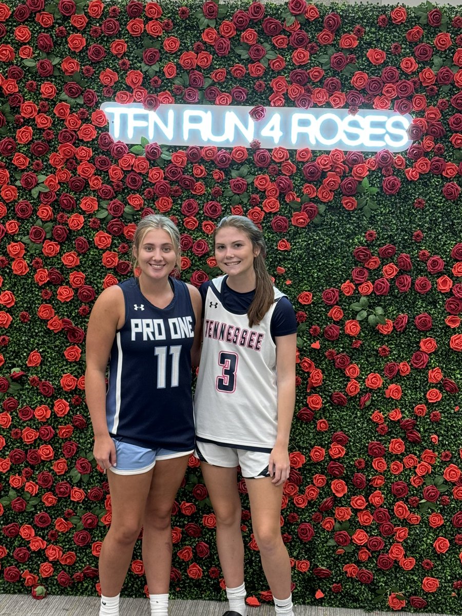 Lady Pirates representing in Louisville this week at <a href="/TFNsRun4Roses/">TFN's Run 4 Roses</a>!! 
<a href="/WHSLadyPirates/">Washburn Lady Pirates Basketball</a>