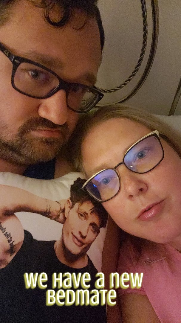 cabbravo's tweet photo. The world's most awkward or awesome threesome sleeping arrangement with my wife's new @mattrife pillow. https://t.co/gwS5yWUmq5