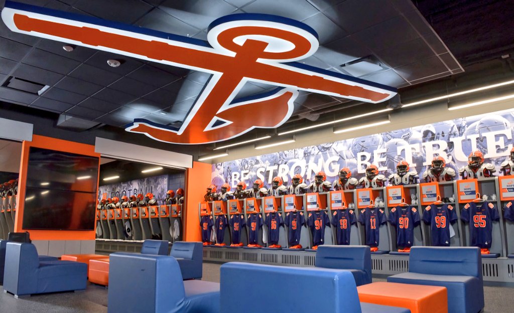 JoshPritzlaff's tweet photo. After an amazing camp and conversation with @Coach_HThompson, im extremely grateful to have received my second offer from Hope College! ⚓️🟠🔵
@HopeCollegeFB @PStuursm @CoachHawken @CoachHefNCSA @JimBaker52 @PrepRedzoneMI @LCCougarFootbal @TheDZone https://t.co/DgCQWvi85l