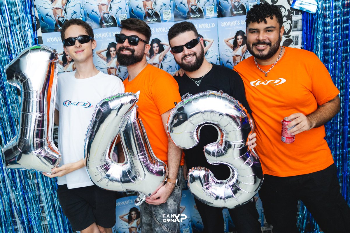 katyperrybr's tweet photo. O MUNDO É DOS KATYCATS! 

As fotos da nossa festa de lançamento de #WomansWorld já estão disponíveis! 

🔗 https://t.co/Ktzb7TRMya https://t.co/oFirYPd9mt