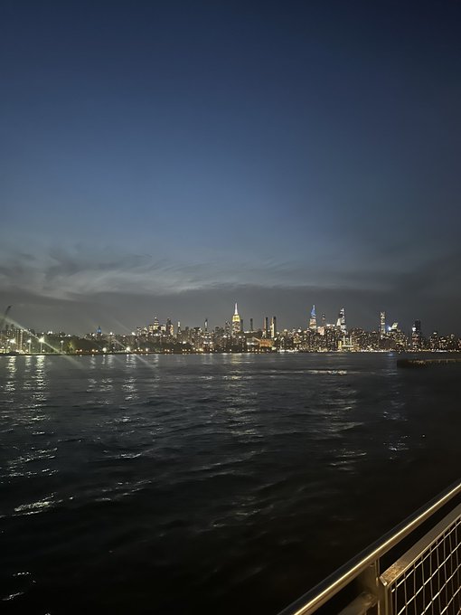 New York Nights 🥰 https://t.co/MZKi44m65j<a href="/tag/talent"class="tags"><span>#talent</span></a>