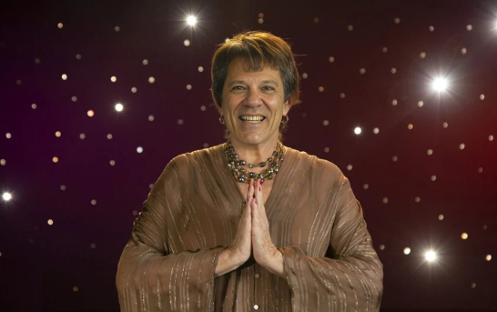 Márcia Taxativa explica que é possível taxar pessoas no plano espiritual!