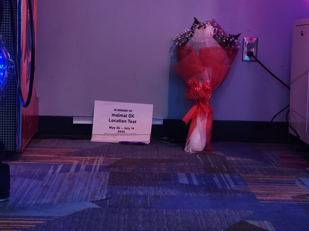 25nightcord's tweet photo. RIP MAIMAI DX TEST LOCATION (ok but thank you for whoever did the mini grave for the test location) #maimai #maimai_buddies #maimai_US https://t.co/2mQBYGxDE2