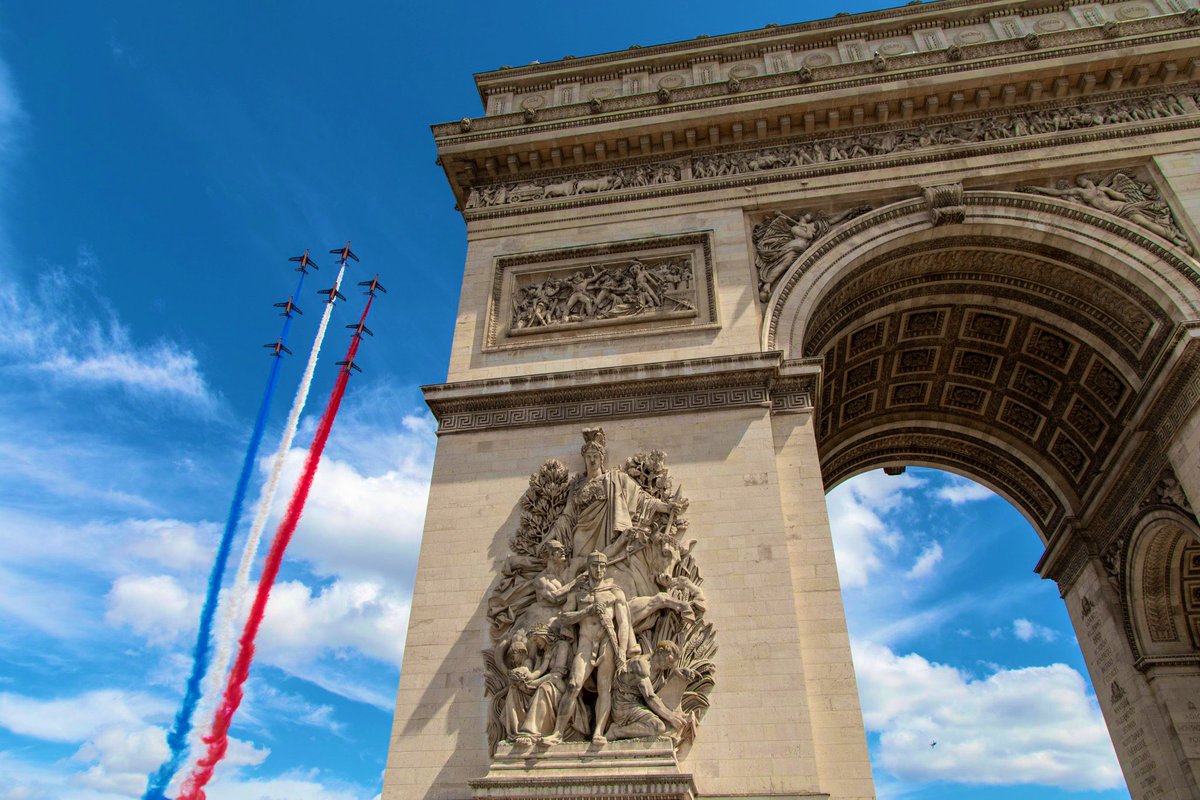Quelle charmante soirée!!
 
 Beautiful #14Juillet celebration of culture by <a href="/FranceandGhana/">Ambassade de France au Ghana</a>! 🎉 The 🇫🇷 truly know how to paarry: delicious food, vibrant music, &amp; infectious dancing up until morning. 

Kudos <a href="/JaAniambossou/">Jules-Armand Aniambossou</a> 
Ça m'a fait rappeler des bons souvenirs…<a href="/PAFofficiel/">Patrouille de France</a>
