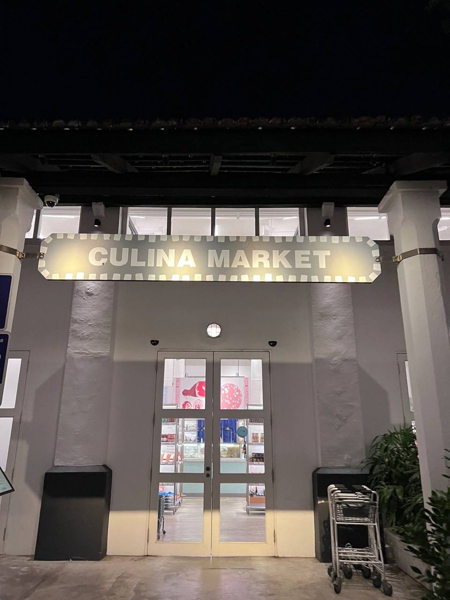 Syjimpopcoq1Q's tweet image. Love  this ⬝dessert shop