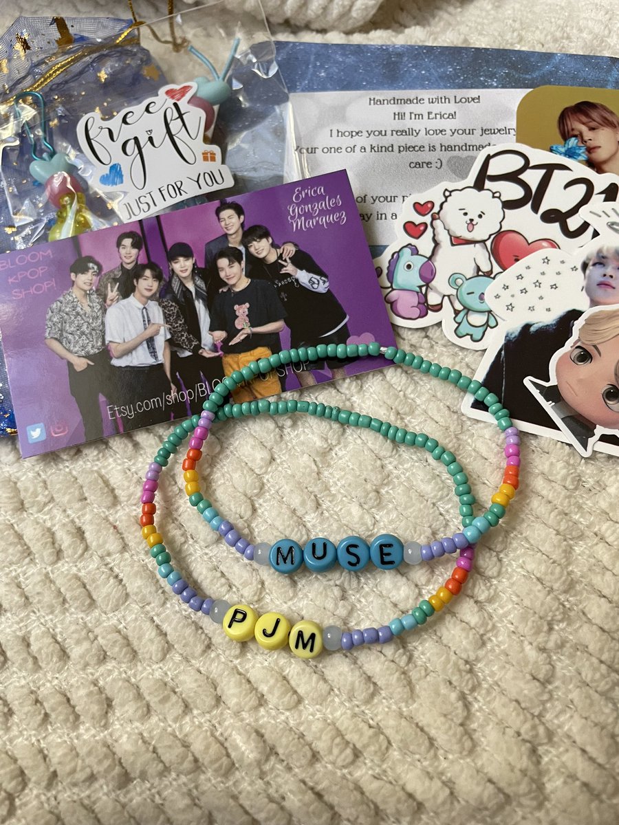 SKprincess75's tweet photo. I just received these adorable Muse themed bracelets that I bought from the lovely @parkjiminsbloom from her Etsy shop. Thank you Erica, they came out perfect! And such cute freebies! Now I’m all ready for Jimin’s new album. 🥰🥰💜💜
@BloomKpopShop https://t.co/nnnuTrI8Sg