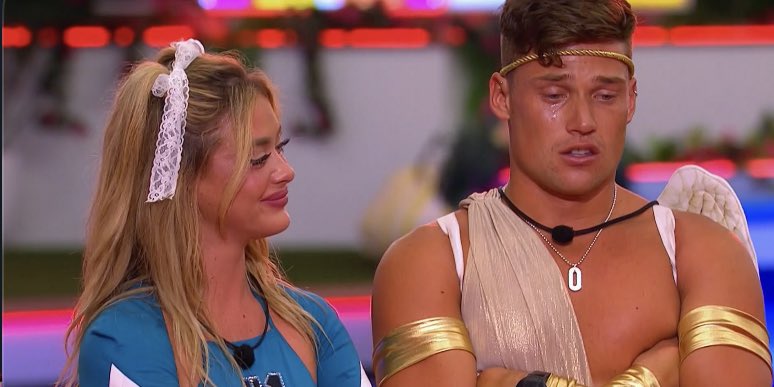 Crying because he’s at the bottom of a fan vote with his boyfriend Rob but never once cried for Kaylor? Aaron is a sick man