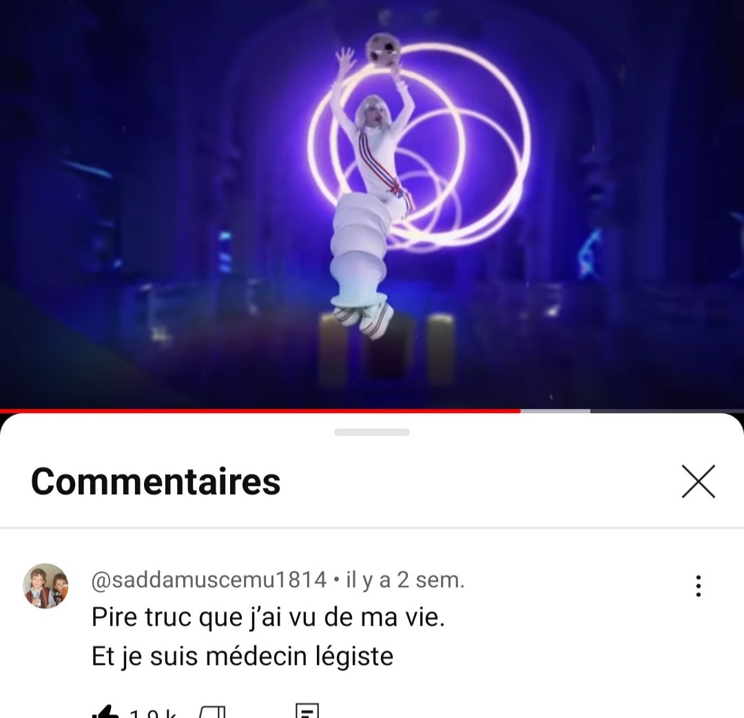 KadoKero's tweet photo. Il y a un clip de la chanson de Dombasle. J'adore l'un des commentaires. 😂 https://t.co/Ux6u5lv3Yv
