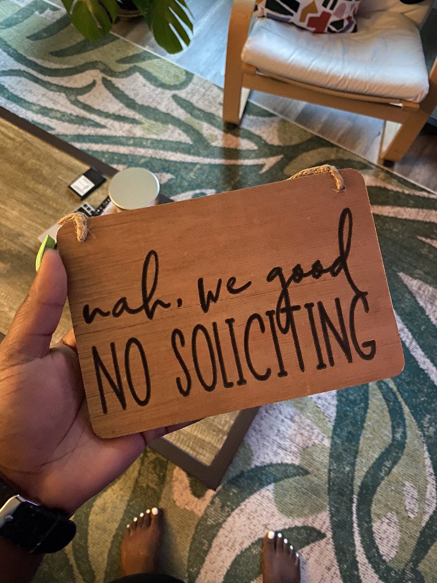 _brittreed's tweet image. Since working from home full time the amount of ppl knocking on my door is unacceptable. So I had to do something. 😆😆😆