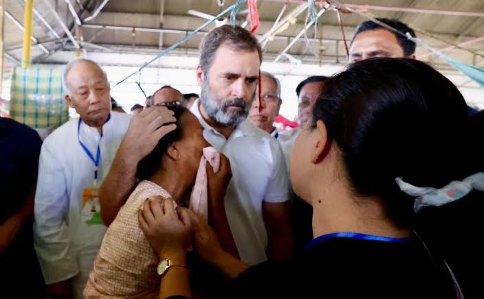 Martin_d1982's tweet photo. Finally the leaders visit Manipur. They being hope to the people

@RahulGandhi #JanNayak #Congress https://t.co/1I1NbqHWdG