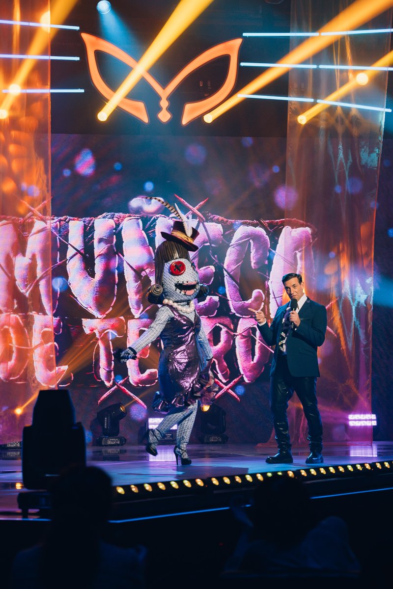 Si puedo cambiar, no cambio nada, porque la puesta en escena de #MuñecaDeTerror es de lo mejor 😎😍 ¿Con qué show nos sorprenderá esta noche? 🤔 ¡Bienvenida una vez más al escenario de #LaMascaraUY! 🫶 <a href="/teledoce/">𝗧𝗲𝗹𝗲𝗱𝗼𝗰𝗲 📺</a>