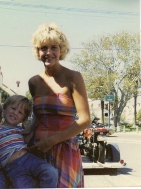 mommapamTG's tweet photo. The one picture we took together when you were young. You called me aunt Pam @DryIceKazansky https://t.co/B2ktTDjrIM