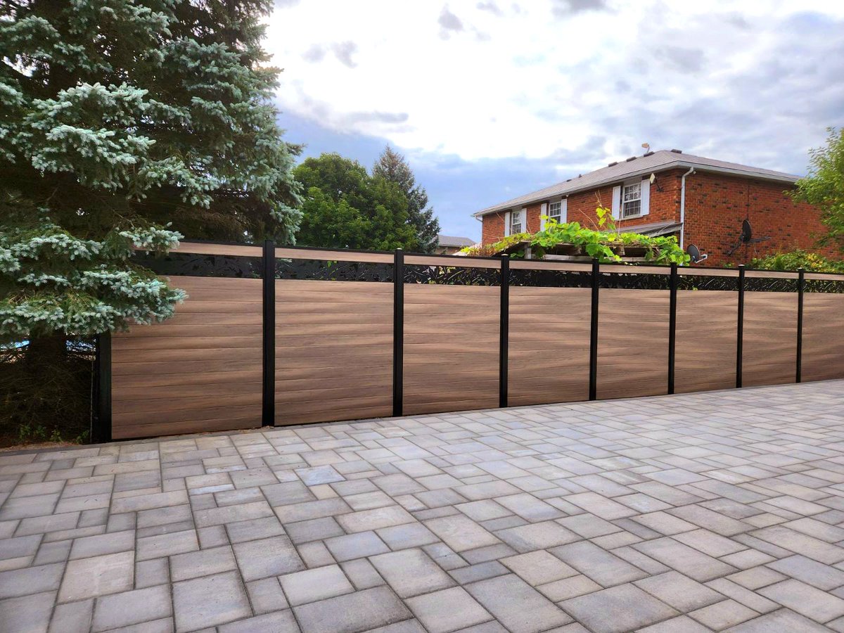 AandH_custom's tweet photo. 🌟 Our Partnership with @NewTrendOutdoor 🌟

We’re thrilled to share our latest project featuring Mocha Eternity Vinyl Fencing with powder-coated metal leaf panels from New Trend Outdoor. This vinyl fence, with a stunning stone base, looks absolutely epic! 🏡✨ https://t.co/J6NJZBecvC